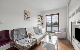 1Br New Apt 20Min Centre Parking