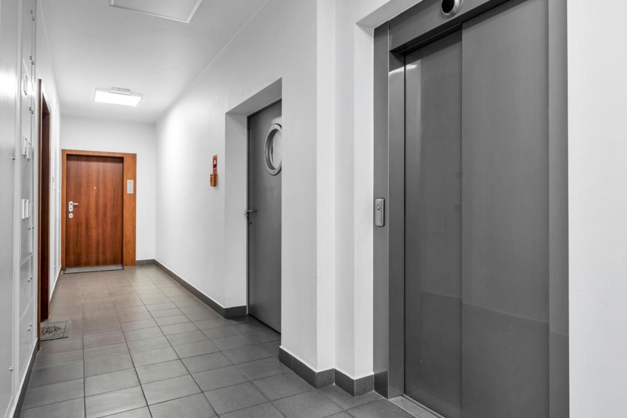 1Br New Apt 20Min Centre Parking Варшава Екстер'єр фото